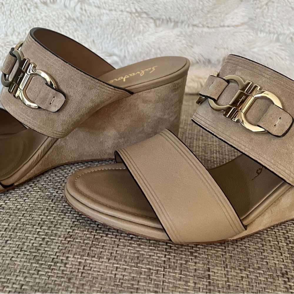 Salvatore Ferragamo Tan Wedge Sandals with Slip-On Design - Picture 9 of 9